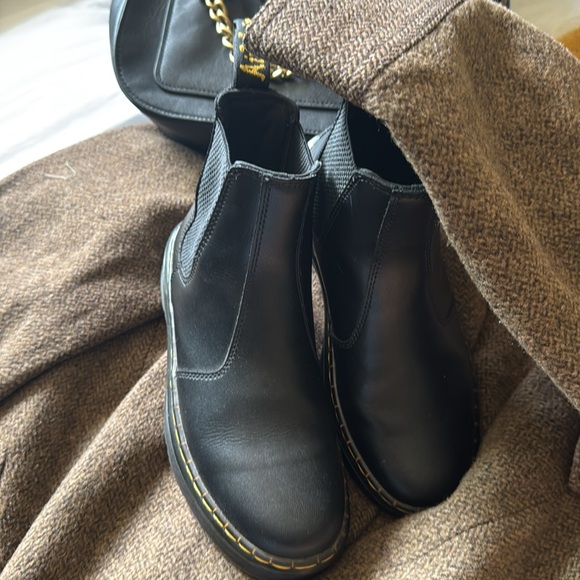 Dr. Martens Dorrian
 Yellow Smooth Leather  Boots - Picture 5 of 7